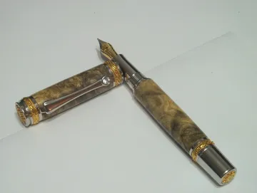 Majestic fountain pen in maple burl with 22kt gold and rhodium trim