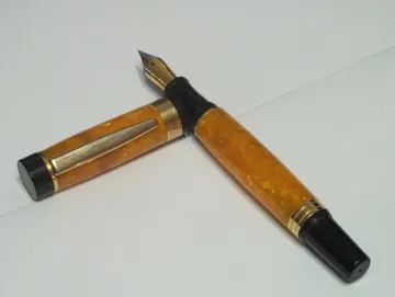 El Grande fountain pen in orange crush resin with 24kt gold trim