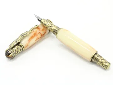 Dragon fountain pen in resin with antique brass dragon clip