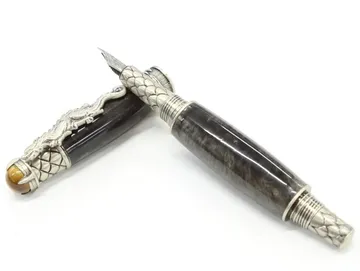 Dragon fountain pen in resin with antique pewter dragon clip