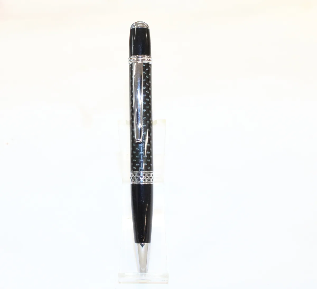 Mesa style pen with chrome trim and a carbon fiber barrel