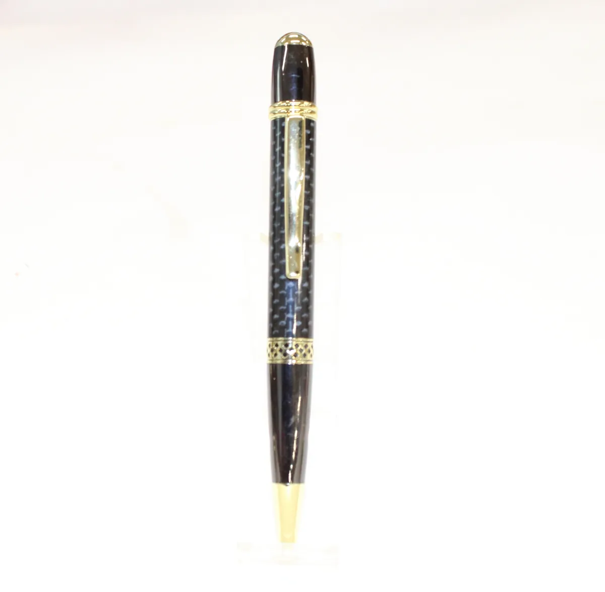 Mesa style pen with 24kt gold and gun metal trim and a carbon fiber barrel