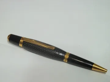 Sierra pen finished in 24kt gold with a carbon fiber barrel